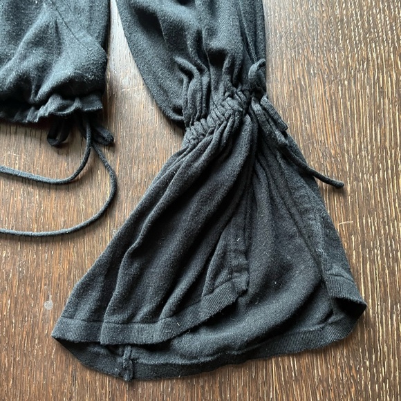 MinkPink Low-cut Open-Long Sleeve XSmall - Picture 3 of 11